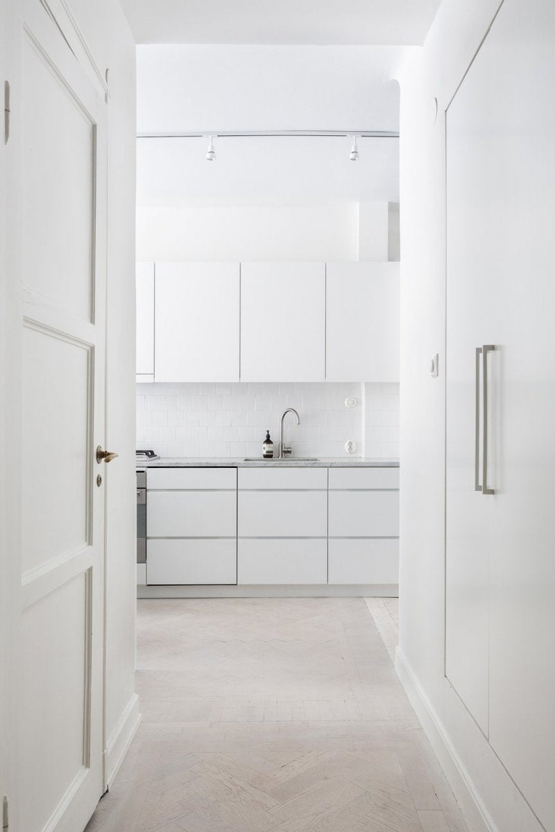 33 Minimalist Bedroom Ideas Even Maximalists Will Love
