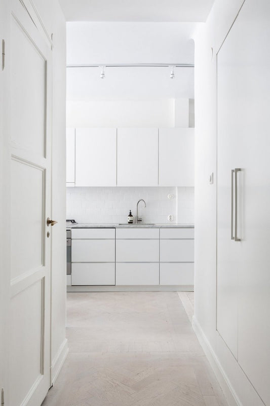 33 Minimalist Bedroom Ideas Even Maximalists Will Love